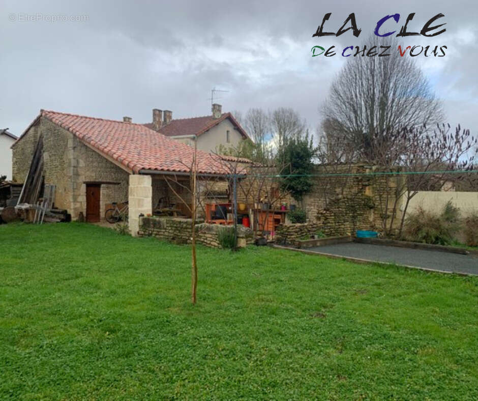 Maison à SAINT-SIGISMOND