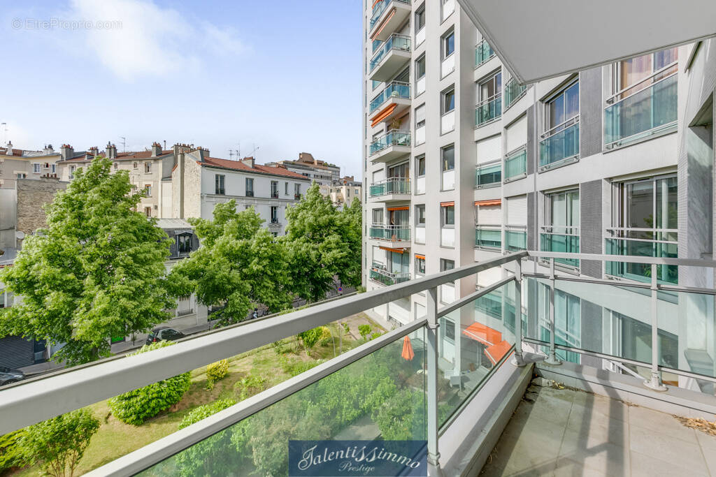 Appartement à PARIS-12E