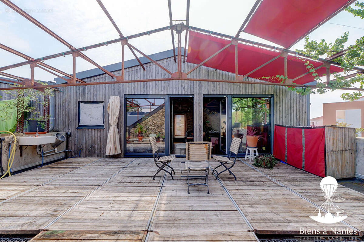 A vendre loft Vertou avec terrasse - photo 2