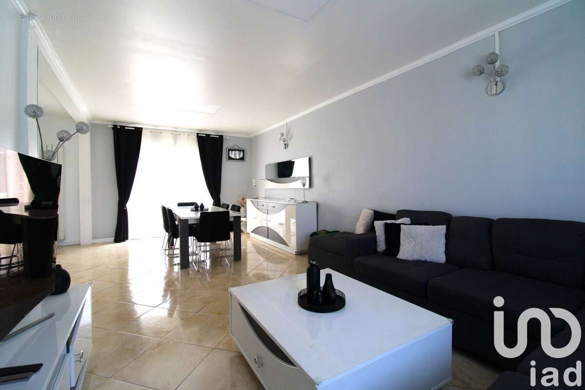 Photo 3 - Maison à TRAPPES