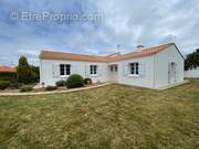 Maison à SAINT-JULIEN-DES-LANDES