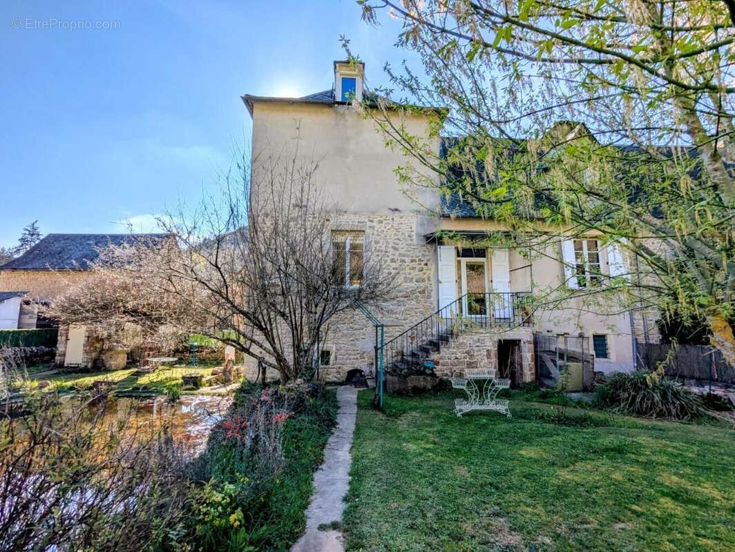 Photo 3 - Maison à MARCILLAC-VALLON