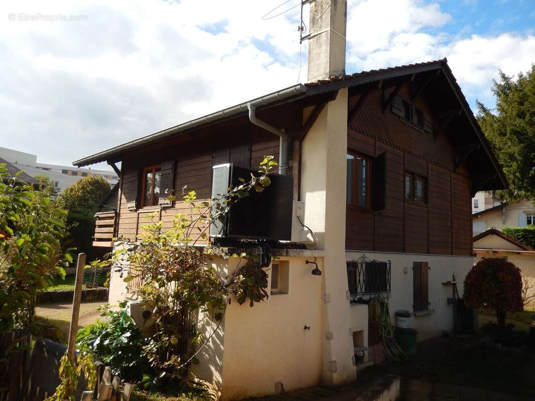 MAISON STYLE CHALET A VENDRE A ANNEMASSE - Maison à ANNEMASSE