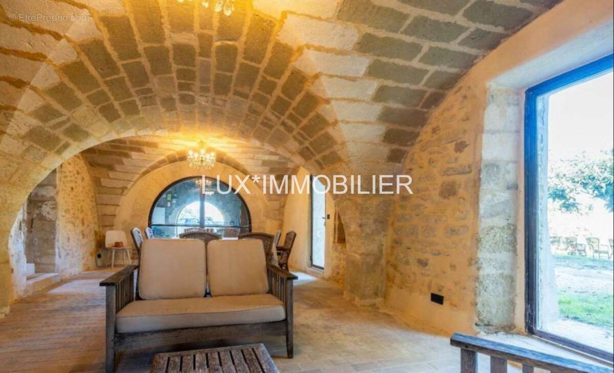 Uzes - mas d'exception sur ancienne propriete viticole - photo 8