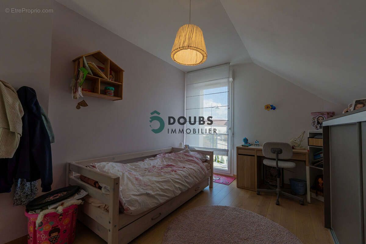 Maison située au Bélieu - photo 8