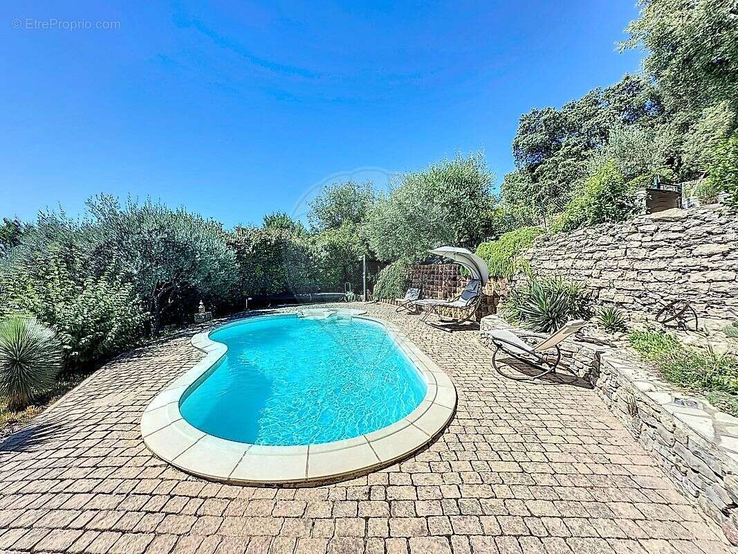 Maison à BOISSET-ET-GAUJAC