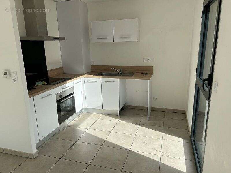 Appartement à MONTROND-LES-BAINS