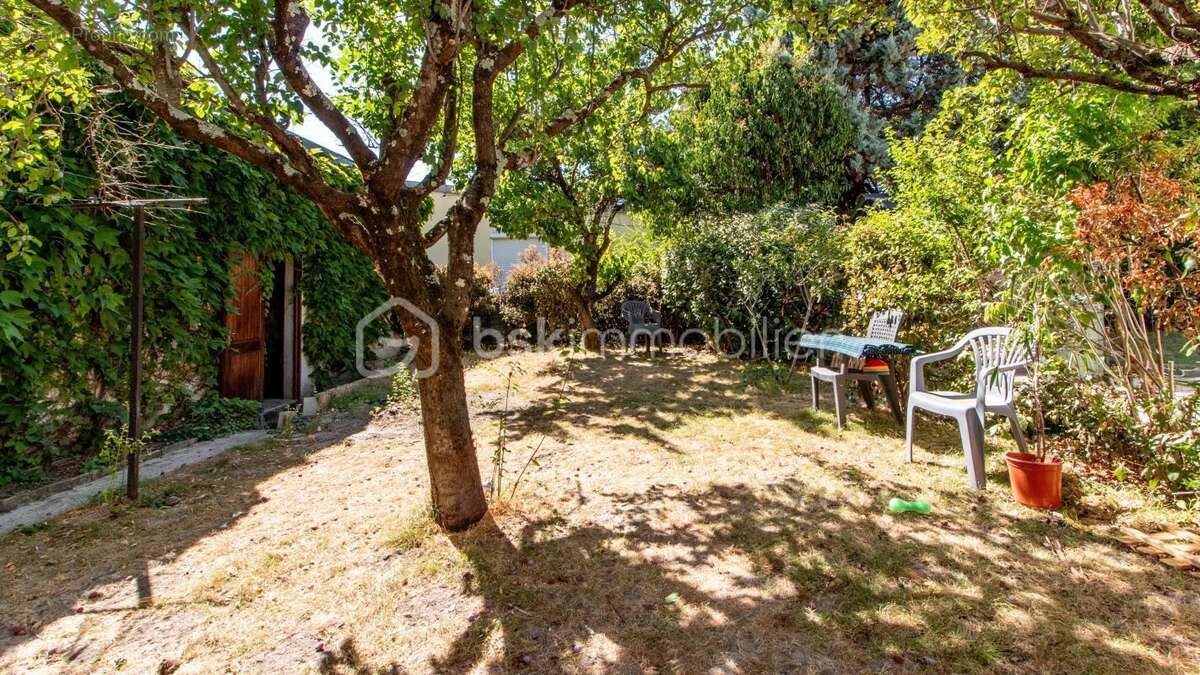 Maison à MONTELIMAR