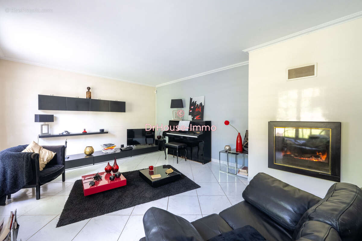 Maison 127 m² à Auffreville-Brasseuil  - photo 13