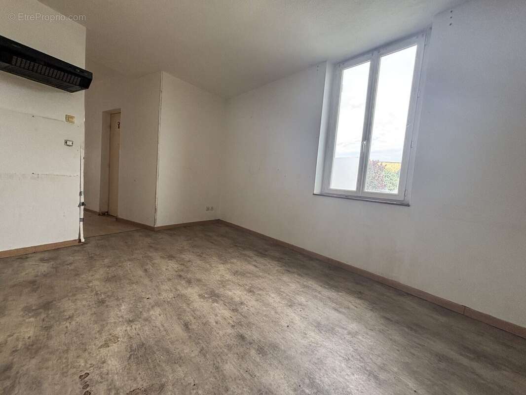 Appartement à SAINT-PAUL-LES-ROMANS