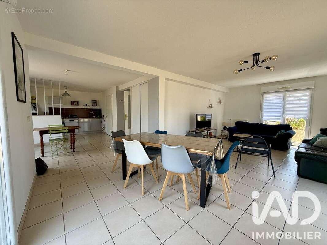 Maison 103 m² à Treffiagat  - photo 7