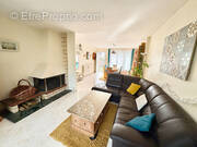 Maison à VULAINES-SUR-SEINE