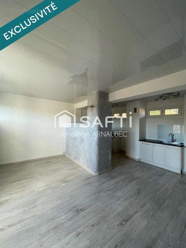 Photo 9 - Appartement à CHATEAU-ARNOUX-SAINT-AUBAN