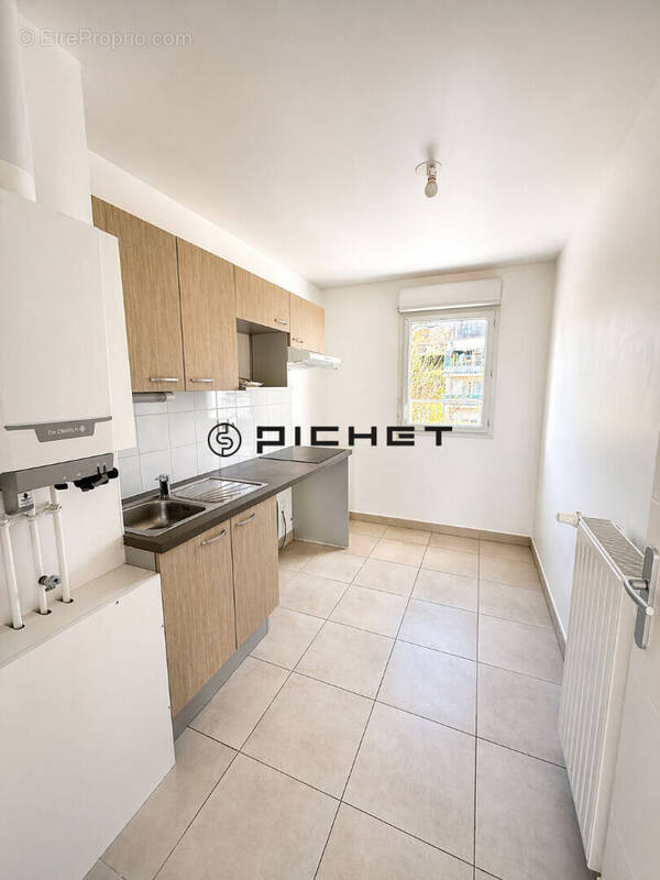 Appartement à BREUILLET