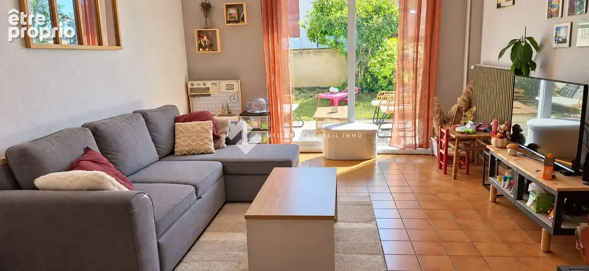 Maison 4 pièces 108 m² à vendre à Neuville-De-Poitou (86170) - photo 2