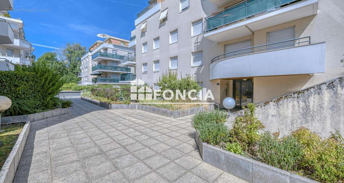 Annecy - T4 lumineux avec terrasse et garage en supplément - photo 12