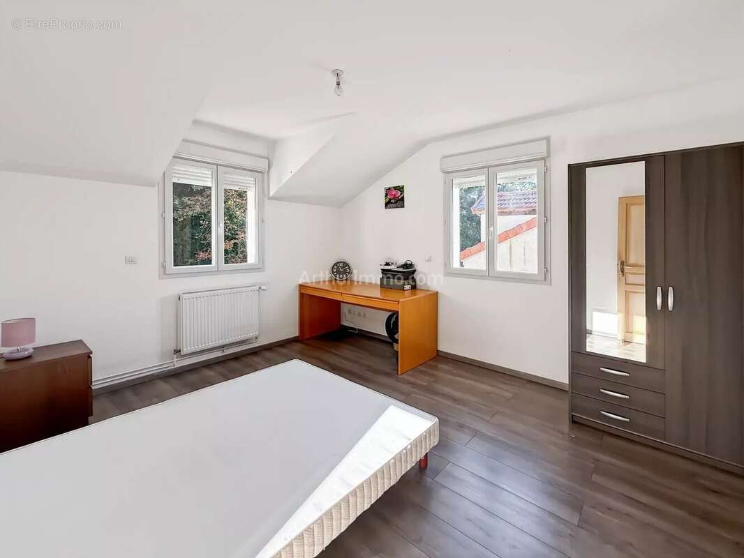 Maison à SOISY-SUR-SEINE