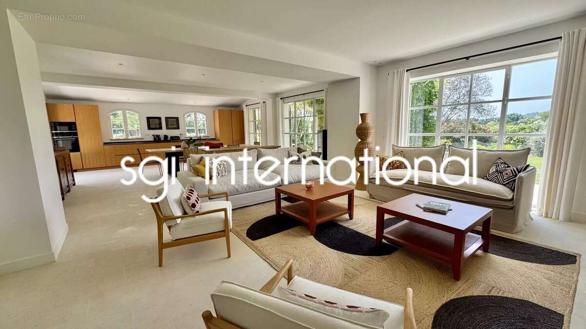 Maison à RAMATUELLE