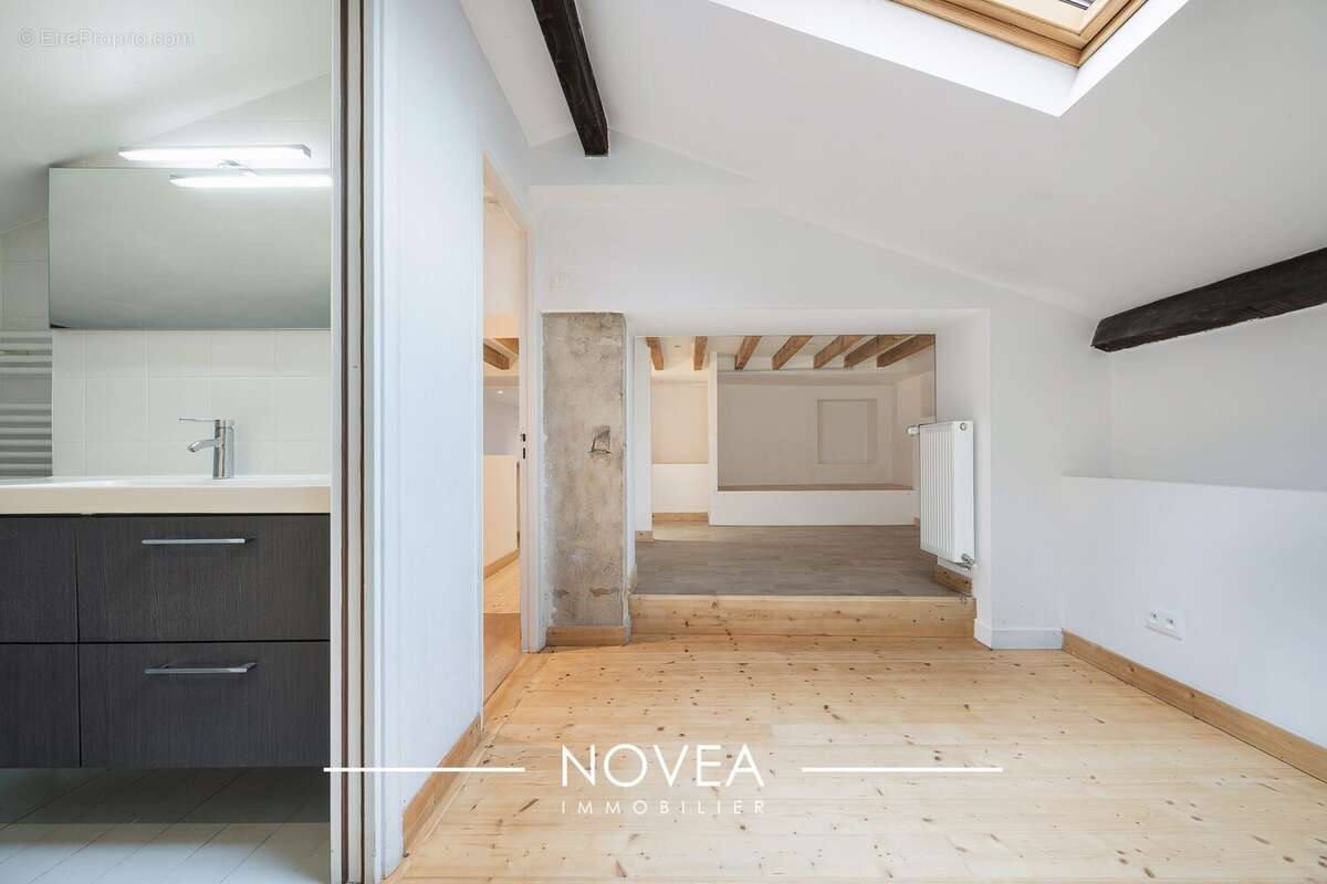 Appartement à LYON-6E