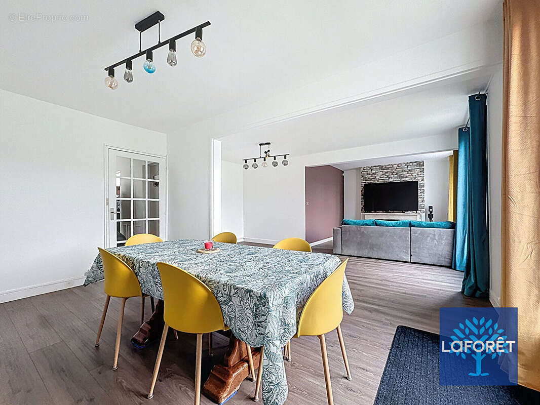 Maison à SAVIGNY-SUR-ORGE