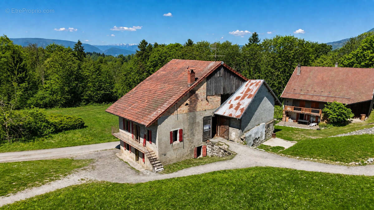 Maison à SAINT-JEAN-DE-THOLOME