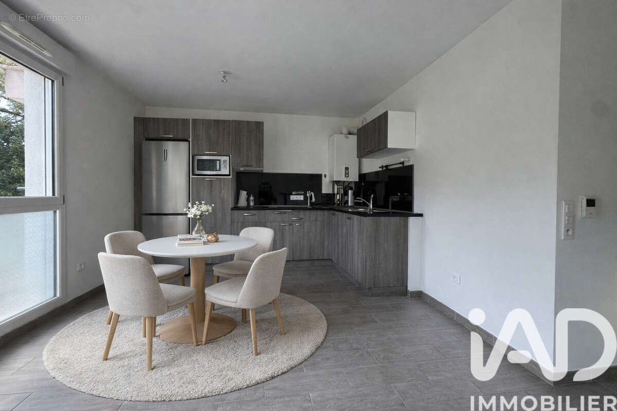 Photo 2 - Appartement à LIVRY-GARGAN