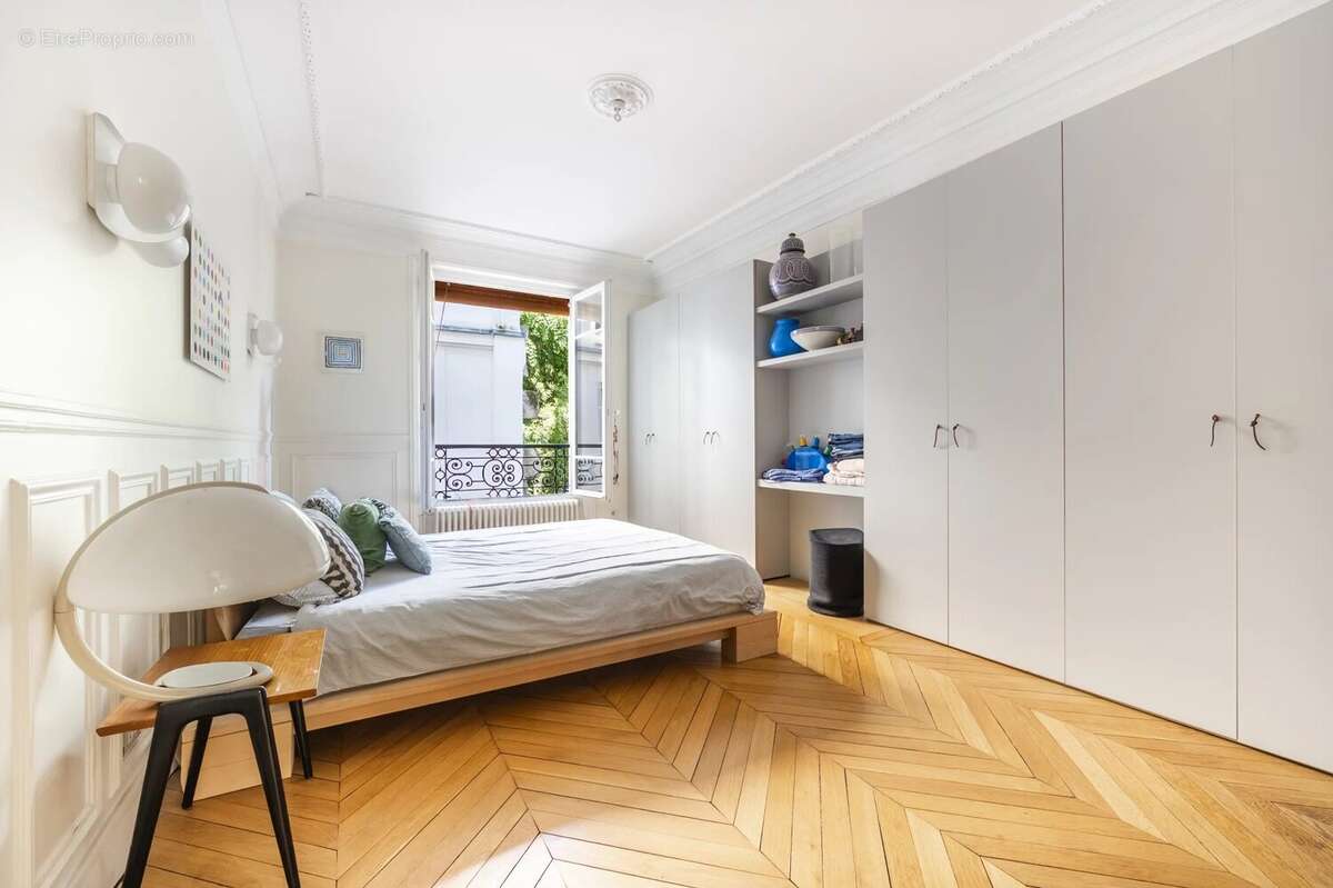 Appartement à PARIS-3E