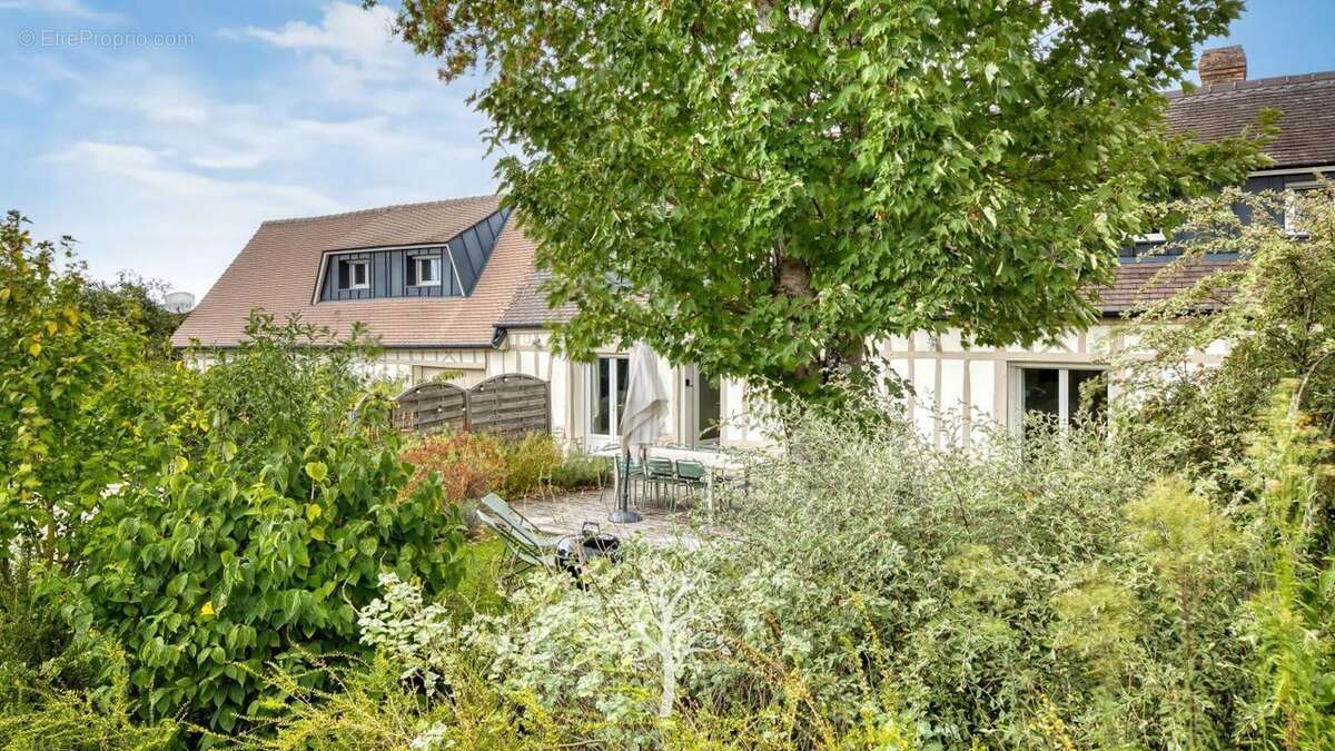 Maison à SAINT-MARTIN-DE-BOSCHERVILLE