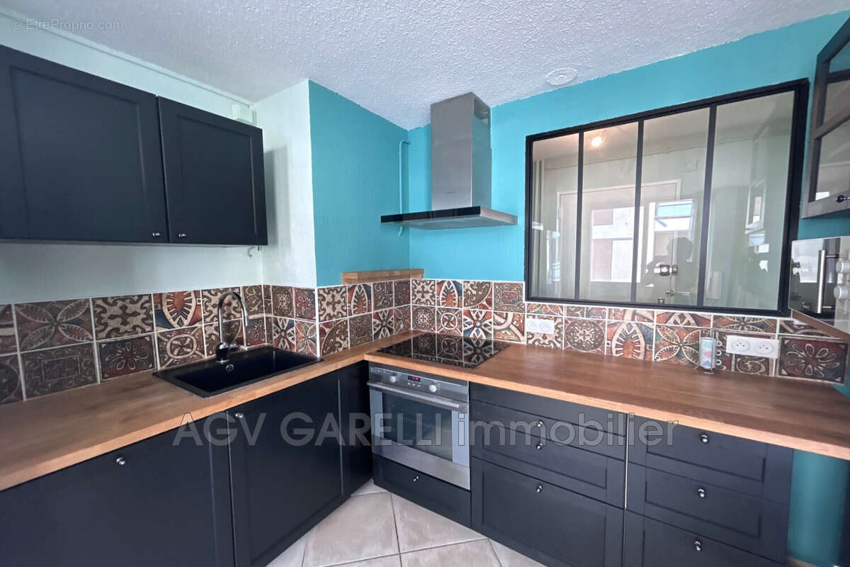 Appartement à HYERES