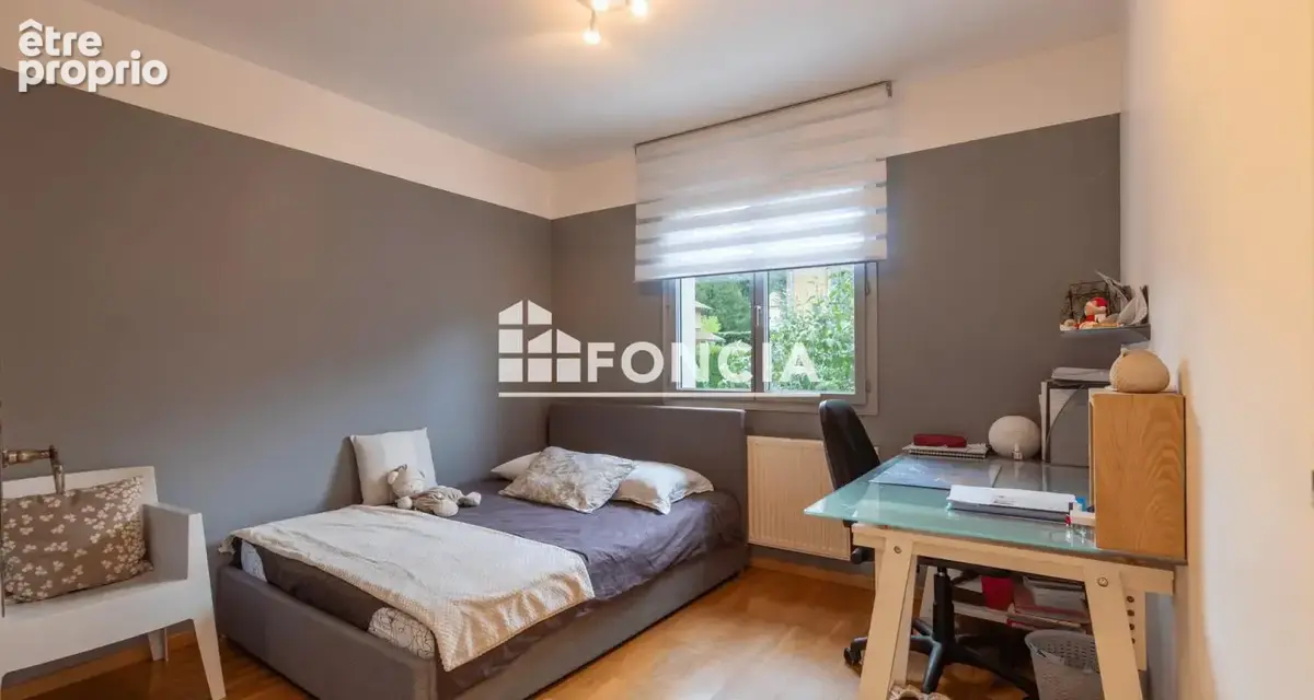 PARCIEUX -Maison T5 de 136 m² avec piscine et terrain clos de 800 m² - photo 11