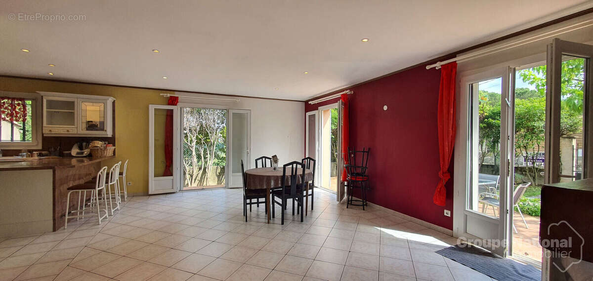 Maison à SAINT-MAXIMIN-LA-SAINTE-BAUME