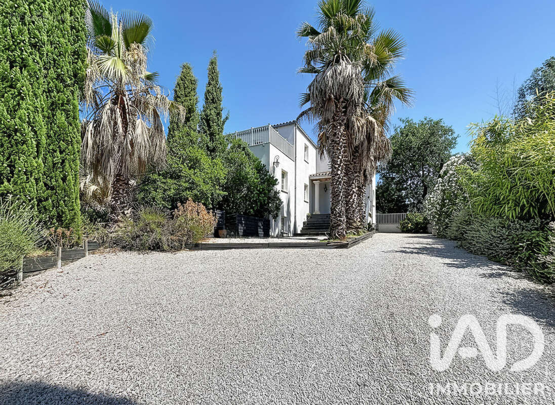 Maison 285 m² à Saint-Jean  - photo 2