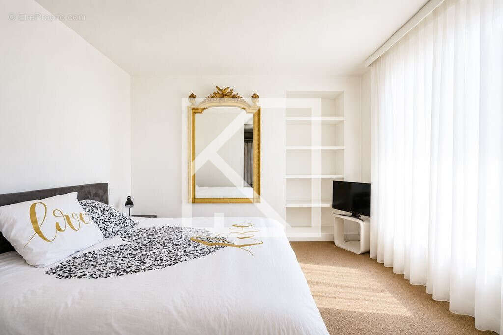Maison 232 m² à Coulaines  - photo 7
