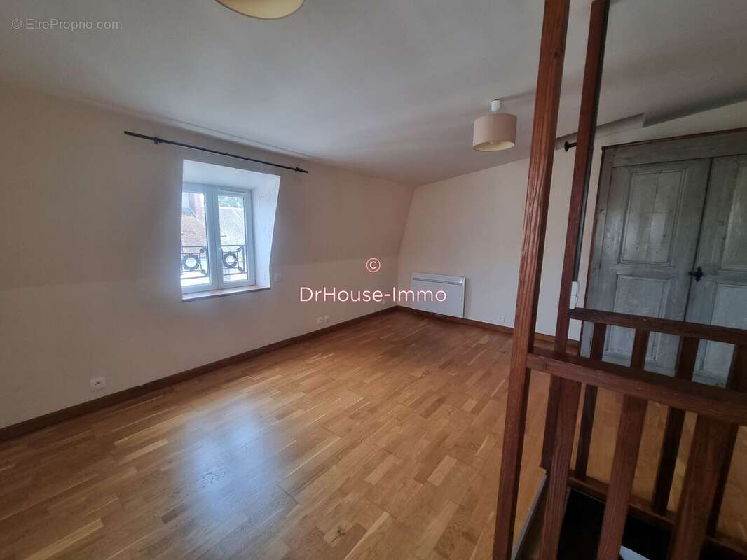 Maison 80 m² à Chatillon-Coligny  - photo 16