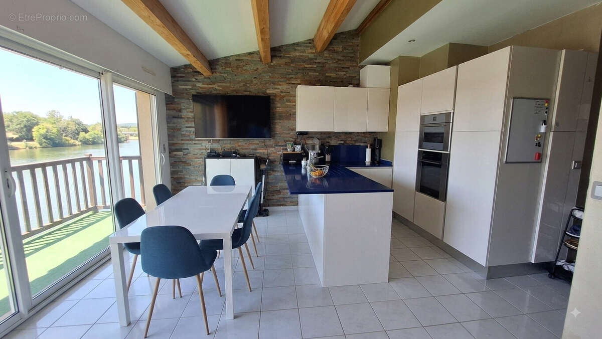 LE CAP D'AGDE - RICHELIEU - Appartement T2 Cabine Vue Port & Bateaux - Résidence avec Piscine - photo 4