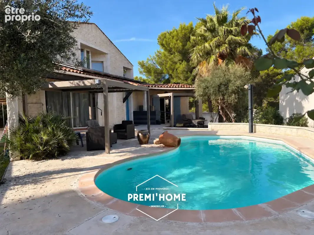 5 pièces 130 m2 maison a vendre istres 5 pièces en r+1 avec piscine et garage - photo 4