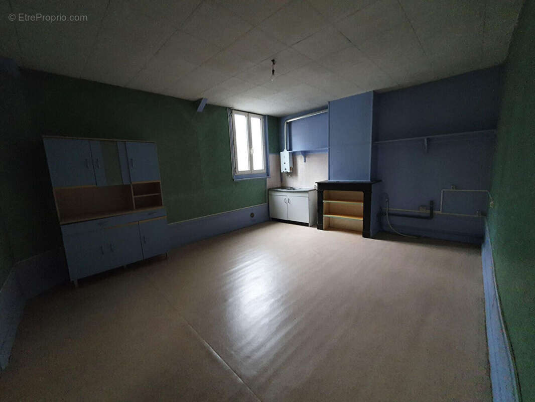 Maison à SAINT-QUENTIN