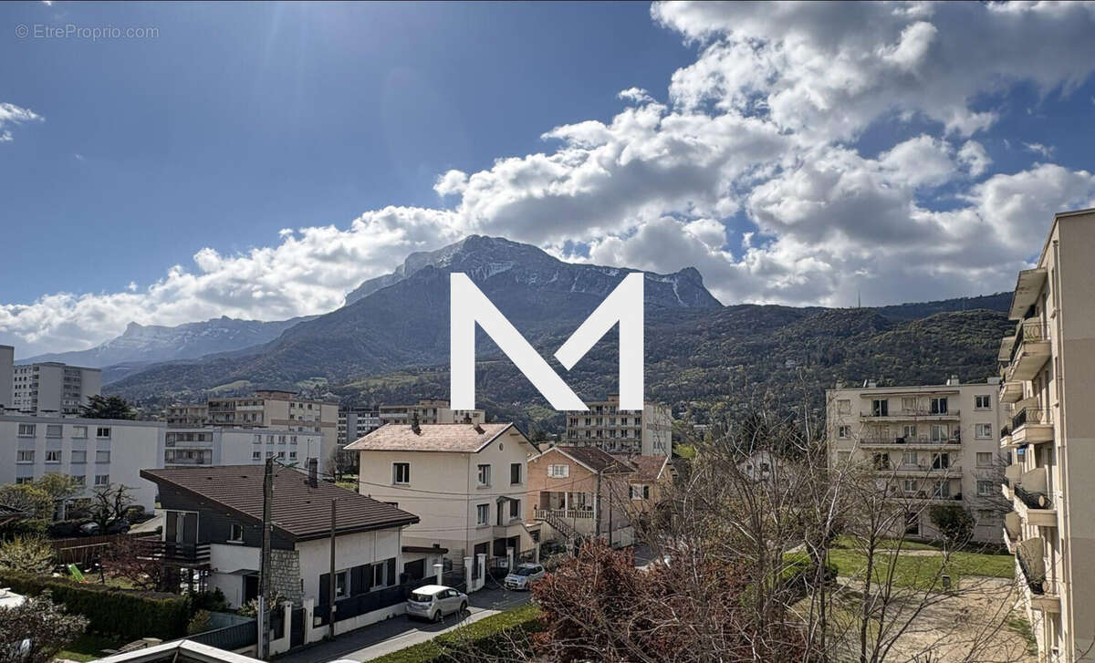 Appartement à SEYSSINET-PARISET