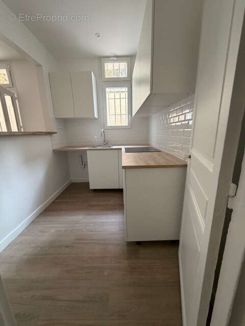 Appartement à PARIS-14E