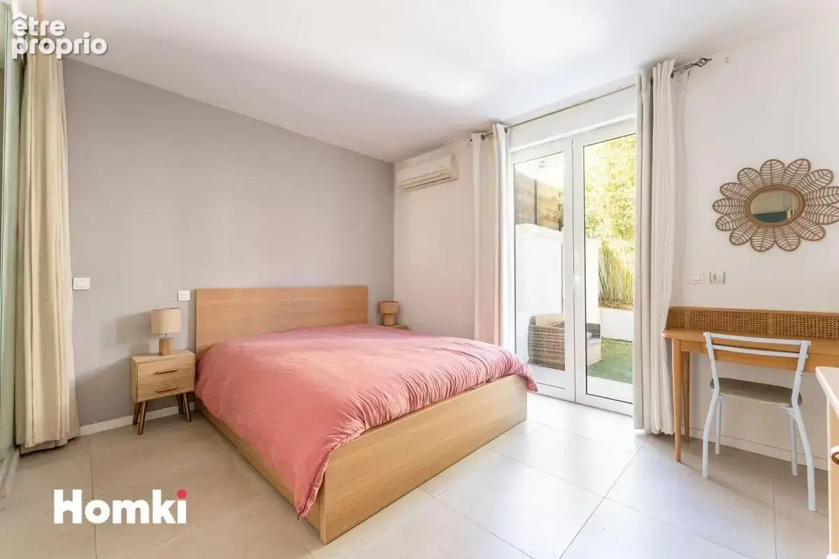 Appartement T4 de 107 m² à Marseille 13007, Rue des Flots Bleus - photo 9