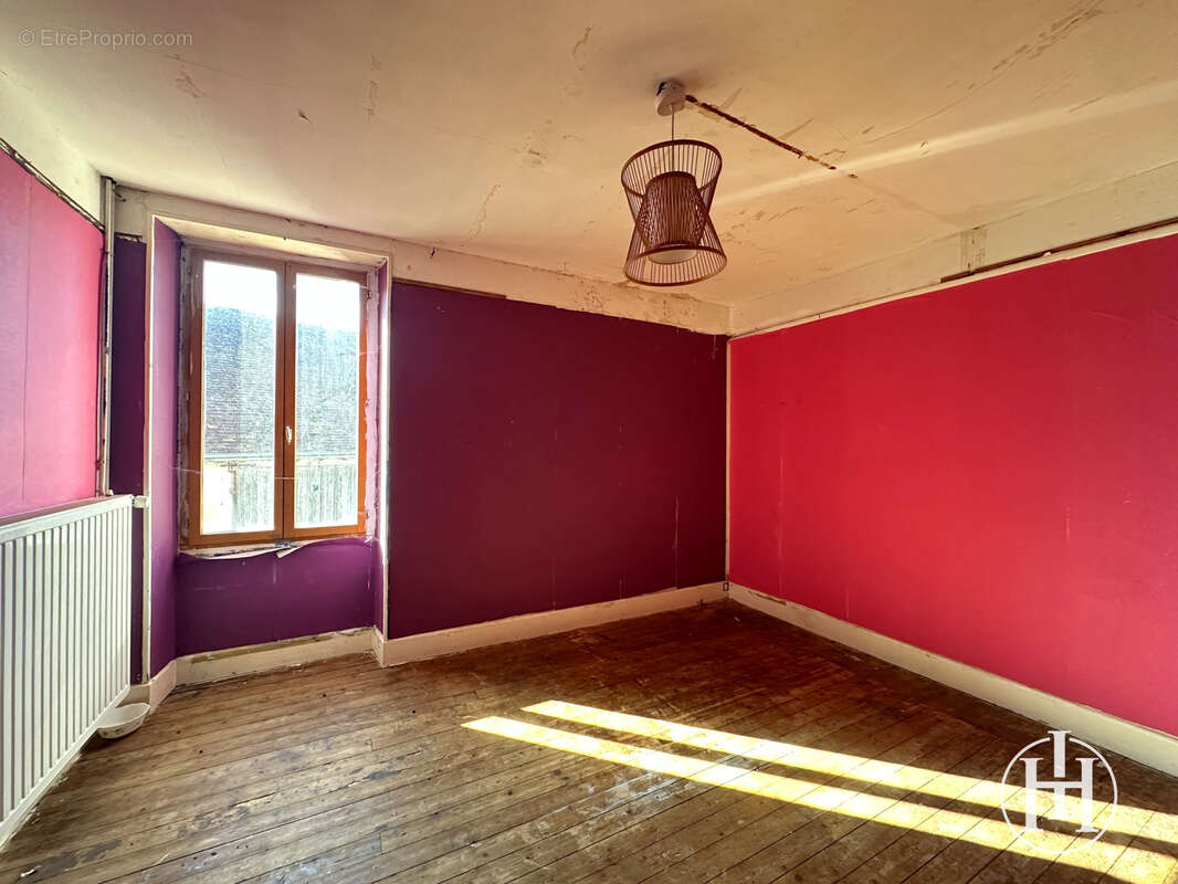 À VENDRE : Ensemble immobilier de caractère   2 maisons indépendantes avec fort potentiel - - photo 13
