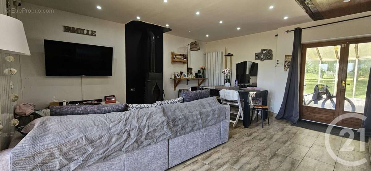 Maison à SAINT-MAUR-SUR-LE-LOIR