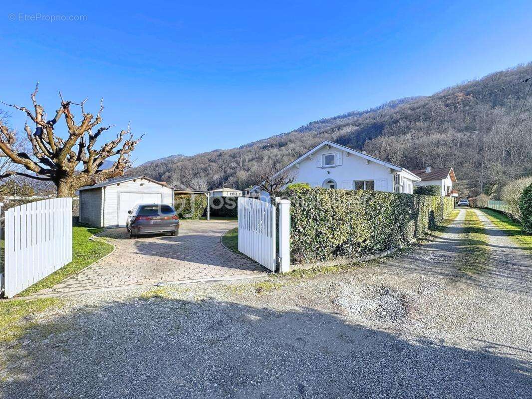 Maison à LE CHAMP-PRES-FROGES