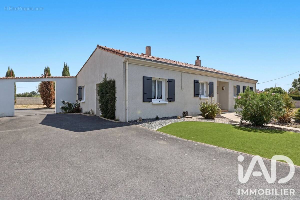 Photo 1 - Maison à SAINT-HILAIRE-DE-CLISSON