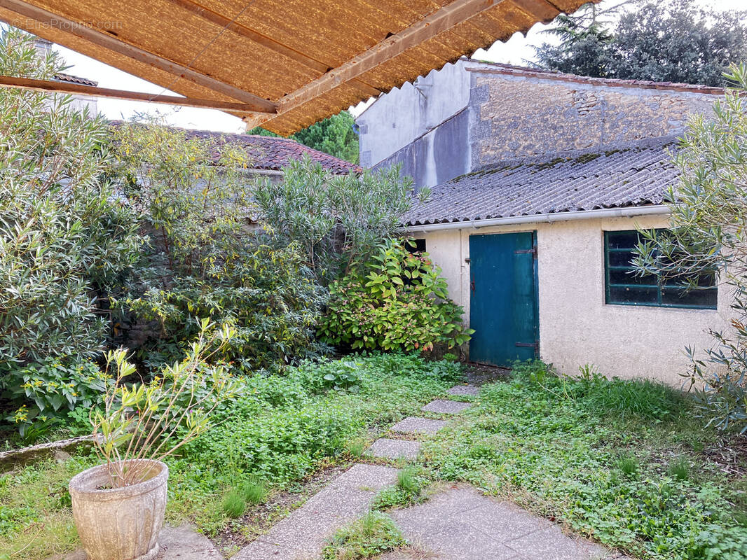 Maison à CHATEAUBERNARD