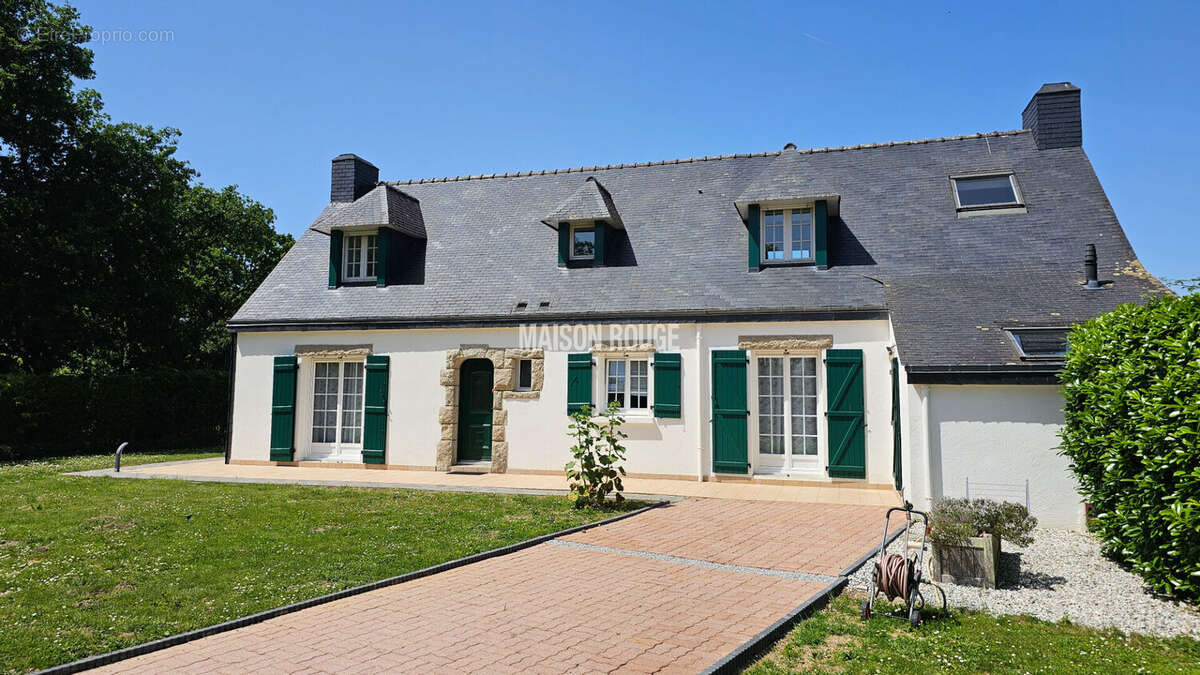 Propriété d'exception à deux pas du Golfe du Morbihan ? Piscine, parc paysager et prestations haut de gamme - photo 2