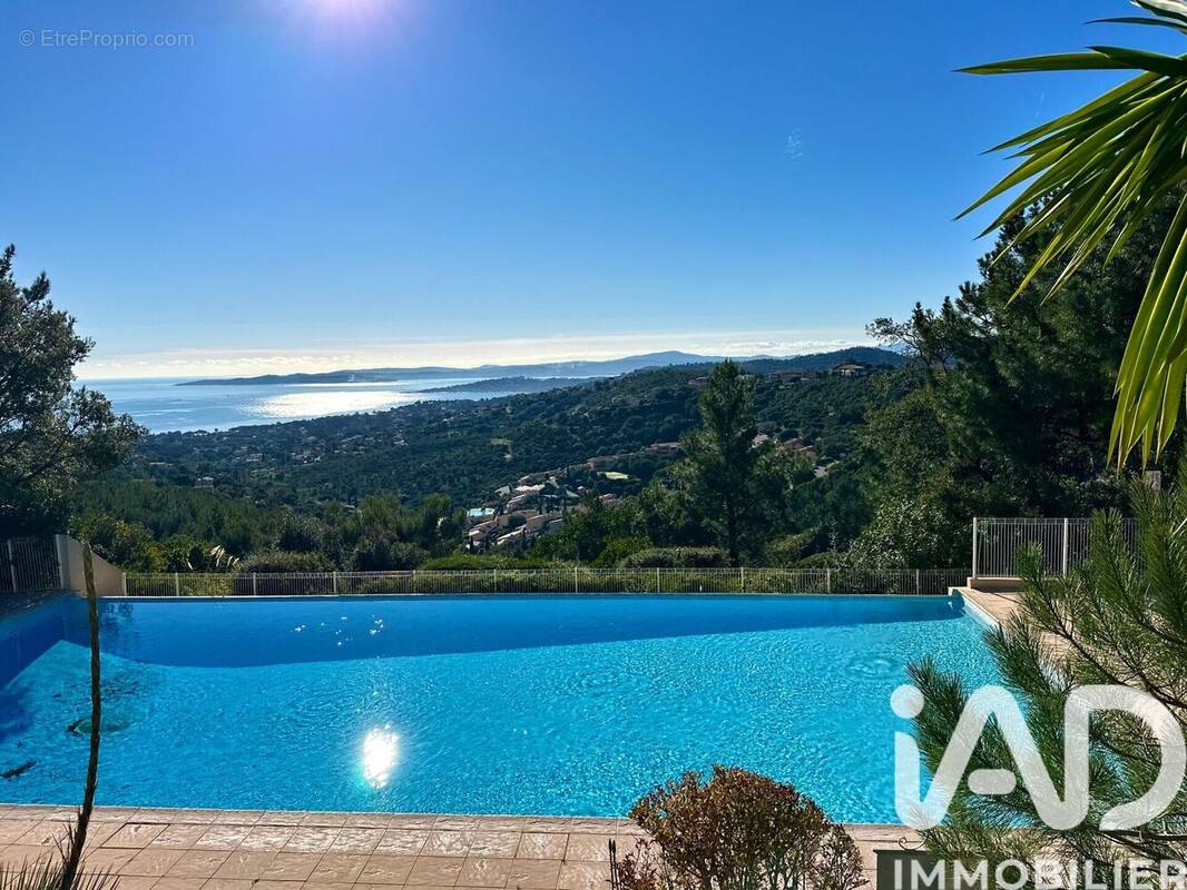 Photo 1 - Appartement à ROQUEBRUNE-SUR-ARGENS