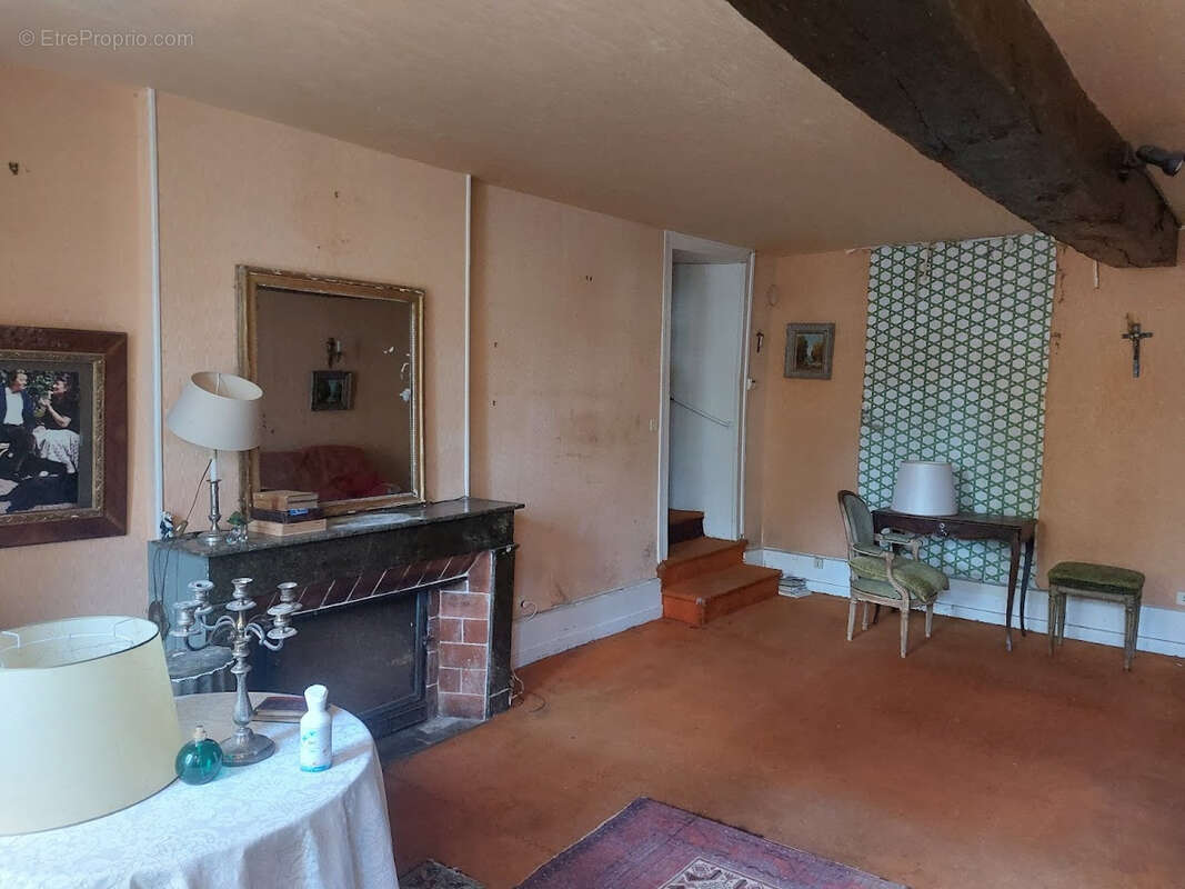 Maison à BUSSET