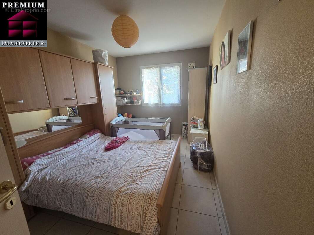 Maison à SAINT-ESTEVE