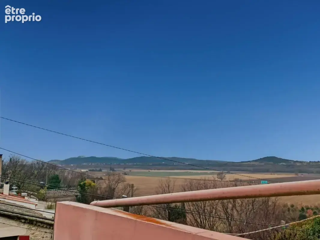 Maison T5 de 185m² avec terrasse, dépendance et charme de l'ancien - photo 11